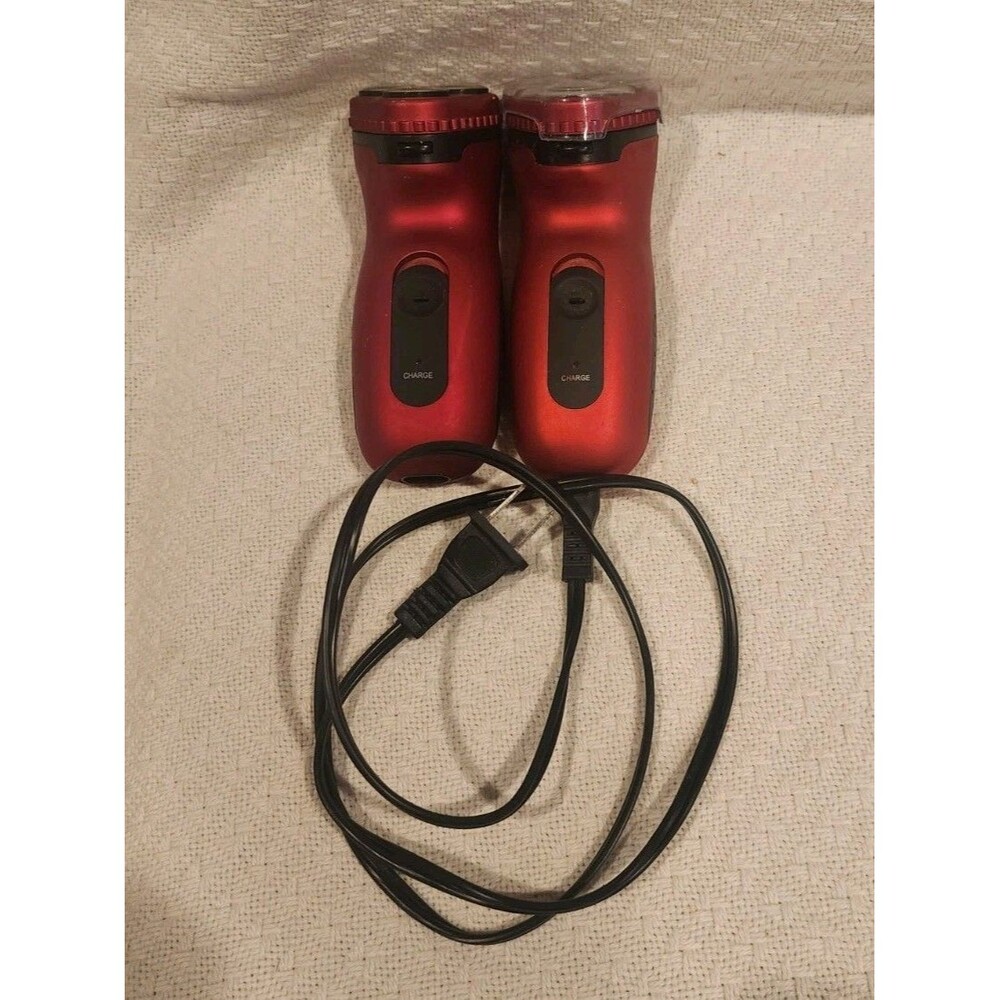 2 Vivitar PG-0204 Red Handheld Lightweight 3 Head Rotary Rechargeable Shaver